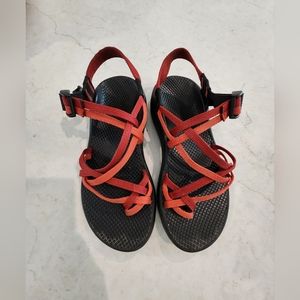 Chacos Size 8